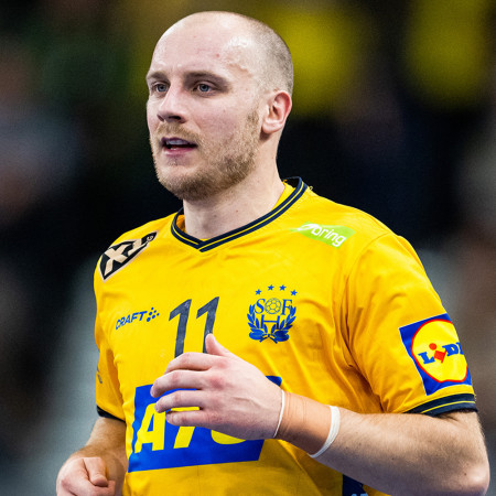 11 Daniel Pettersson