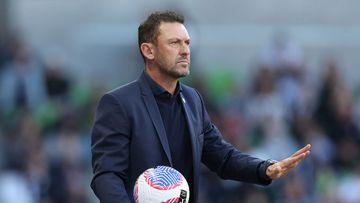 Head coach of the Victory, Tony Popovic gestures during the A-League Men Semi Final match between Melbourne Victory and Wellington Phoenix.