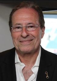 Peter James