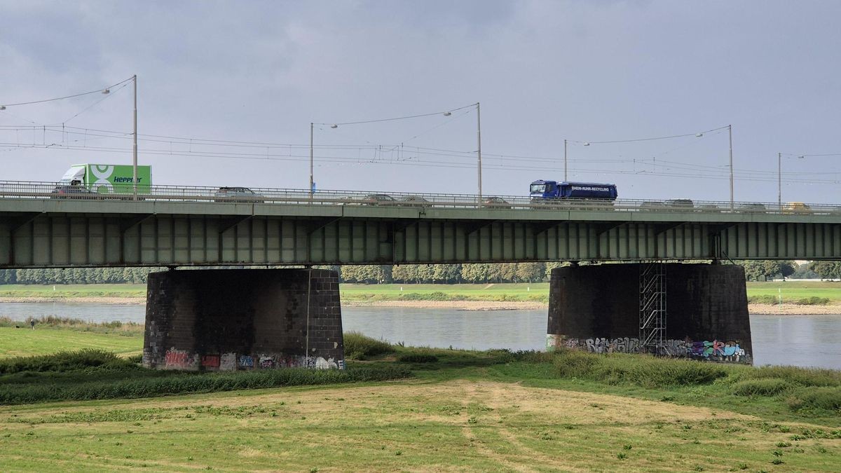 Südbrücke Josef Kardinal Frings Brücke für schwere Lkw gesperrt