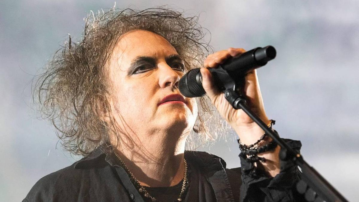 Robert Smith The Cure