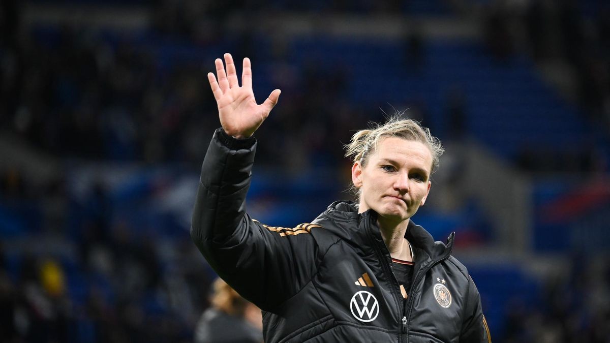 Bye, bye: Alexandra Popp steht in Duisburg vor ihrem letzten Länderspiel.