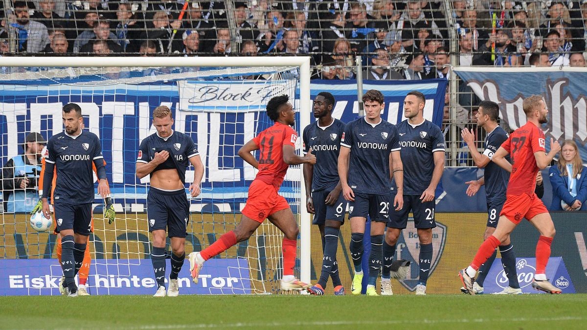 Die Bayern jubeln, die Bochumer sind enttäuscht: Der VfL kassierte am Sonntag eine Klatsche gegen den Rekordmeister.