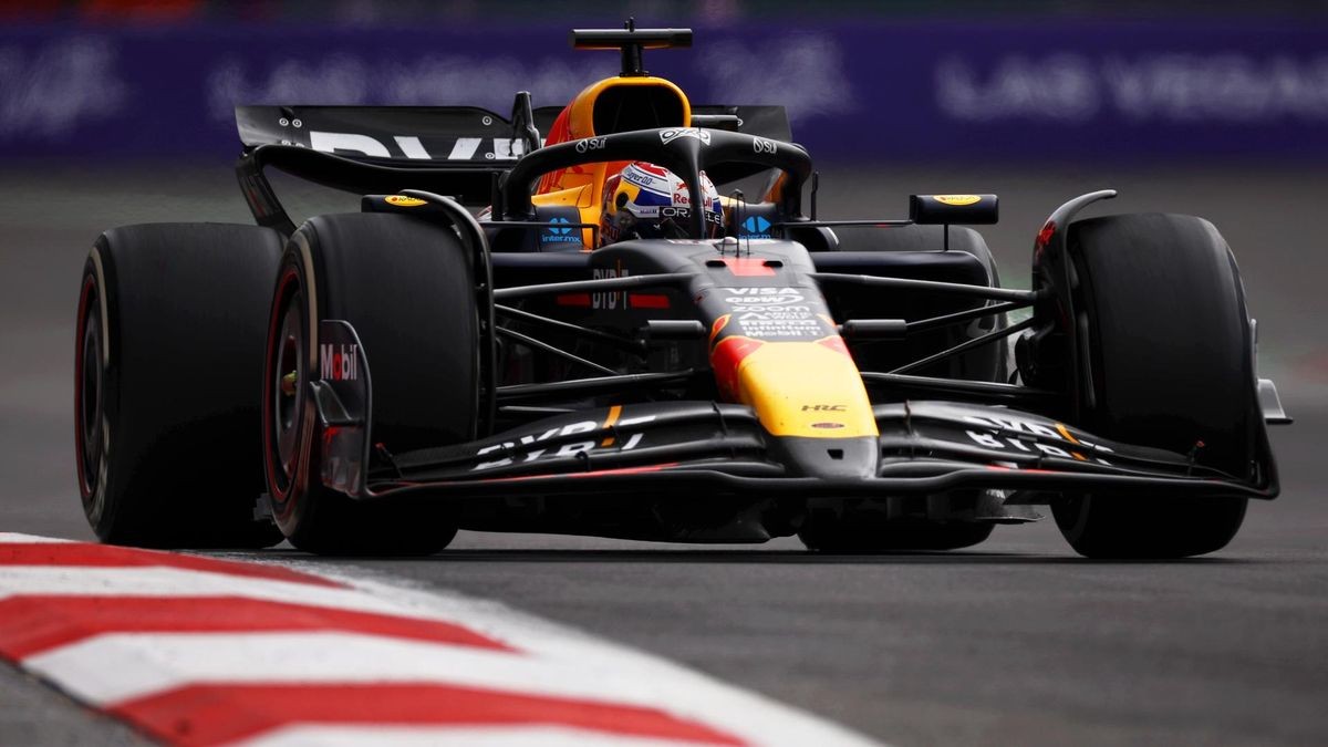 Red-Bull-Pilot Max Verstappen auf der Strecke in Mexiko-Stadt.