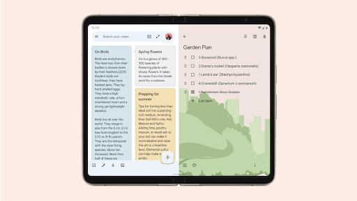 A tela de um tablet mostrando notas do Google Keep e listas de tarefas.