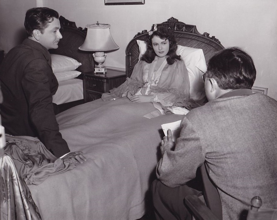 Robert Young, Ruth Hussey, and King Vidor in H.M. Pulham, Esq. (1941)