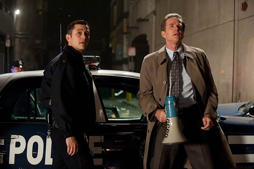 Matthew Modine and Joseph Gordon-Levitt in The Dark Knight Rises (2012)