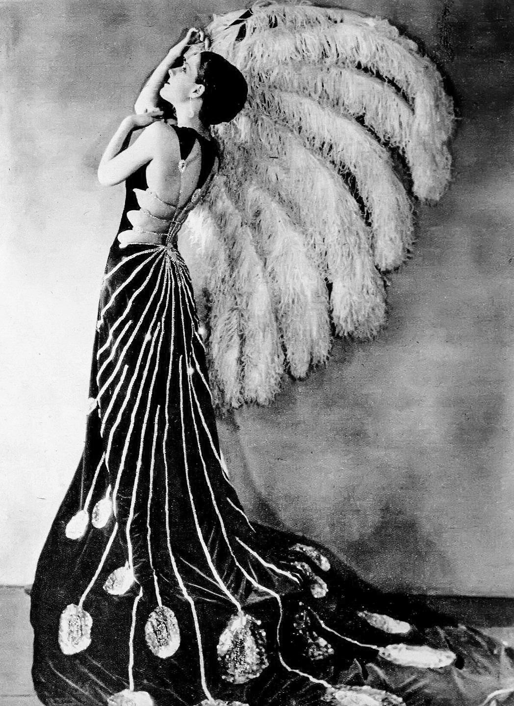 Norma Shearer in Upstage (1926)