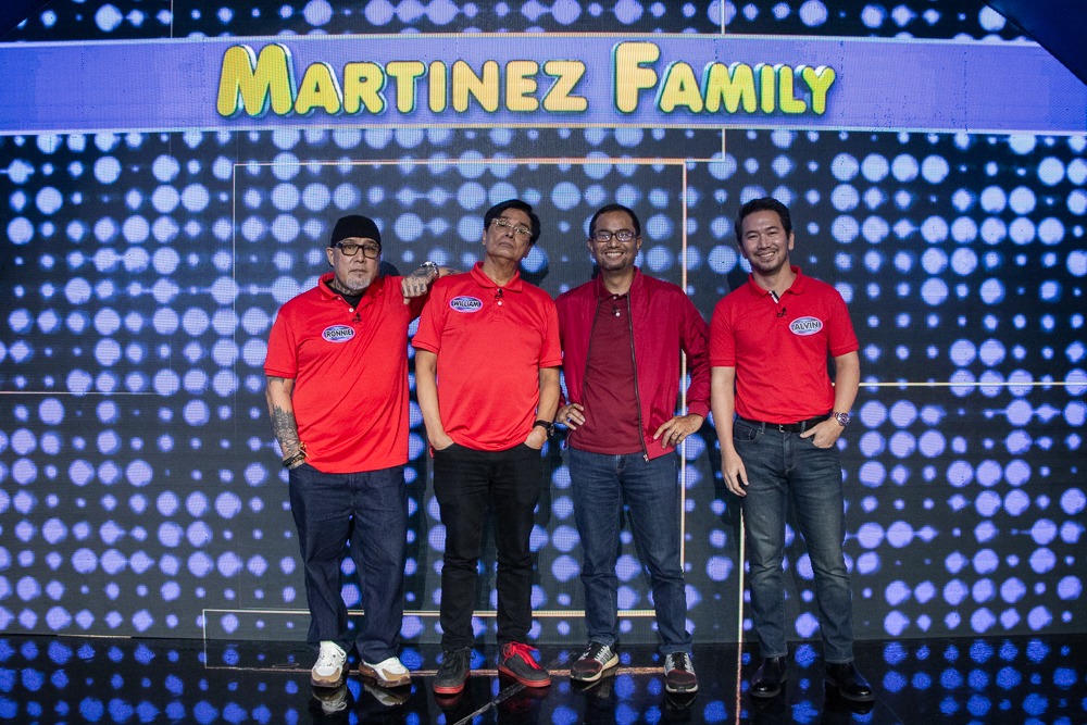 William Martinez, Totie Martinez, Alvin Martinez, and Ronnie Martinez in Family Feud Philippines (2022)