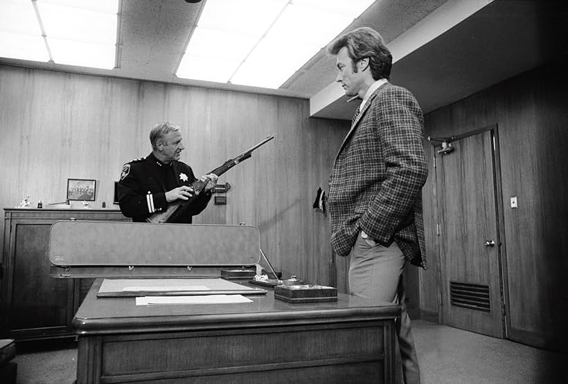 Clint Eastwood and John Larch in Dirty Harry (1971)