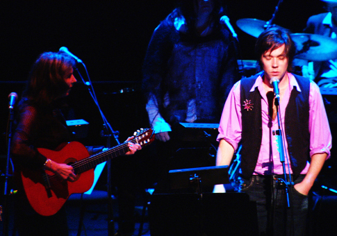 Martha Wainwright and Rufus Wainwright in Leonard Cohen: I'm Your Man (2005)