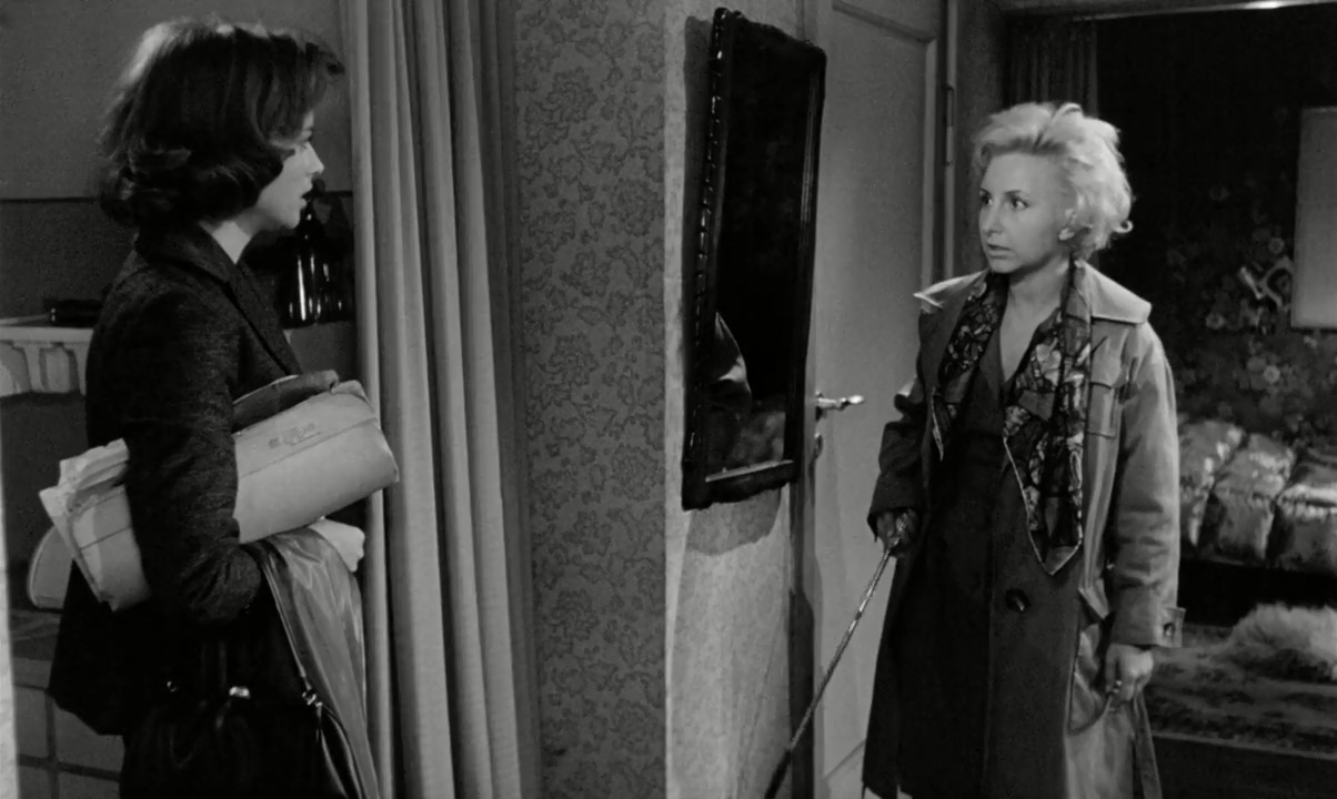 Brigitte Grothum and Edith Hancke in The Strange Countess (1961)