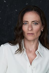 Primary photo for Lara Pulver