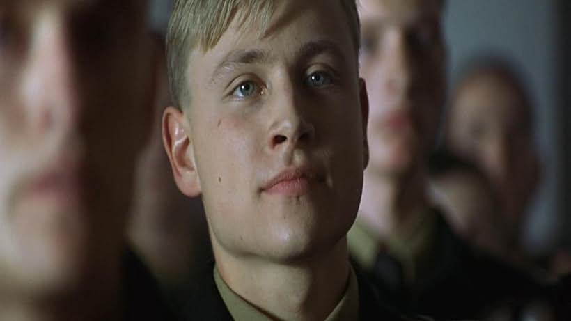 Max Riemelt in Before the Fall (2004)