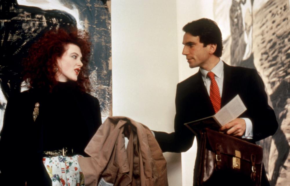 Joan Cusack and Daniel Day-Lewis in Stars and Bars (1988)