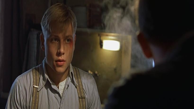 Max Riemelt in Before the Fall (2004)