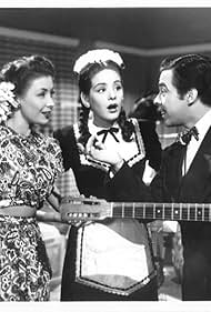 Rosina Pagã, Rosita Quintana, and Germán Valdés in Calabacitas tiernas (1949)