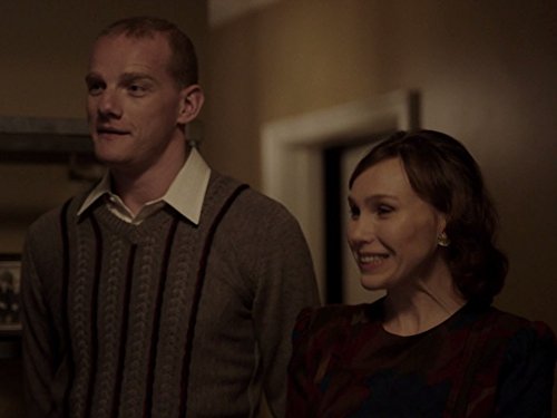 Yuri Kolokolnikov and Darya Ekamasova in The Americans (2013)