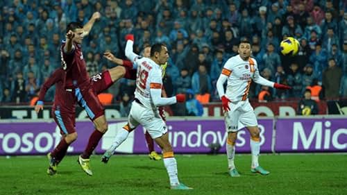 Umut Bulut and Burak Yilmaz in Trabzonspor vs. Galatasaray (2012)