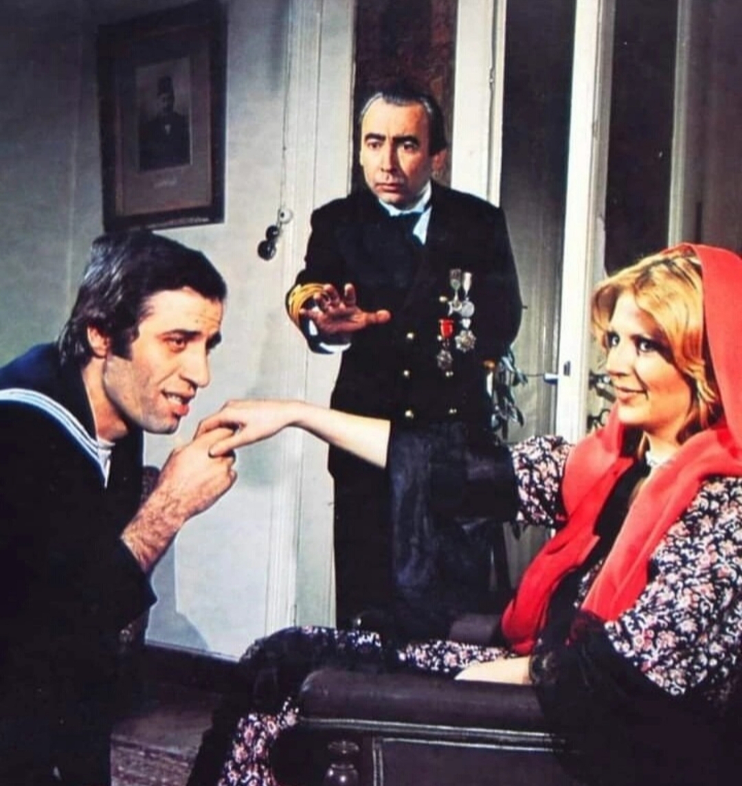 Sener Sen, Hale Soygazi, and Kemal Sunal in The Foster Brothers (1976)