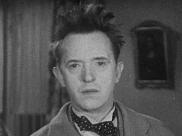 Stan Laurel in Our Wife (1931)