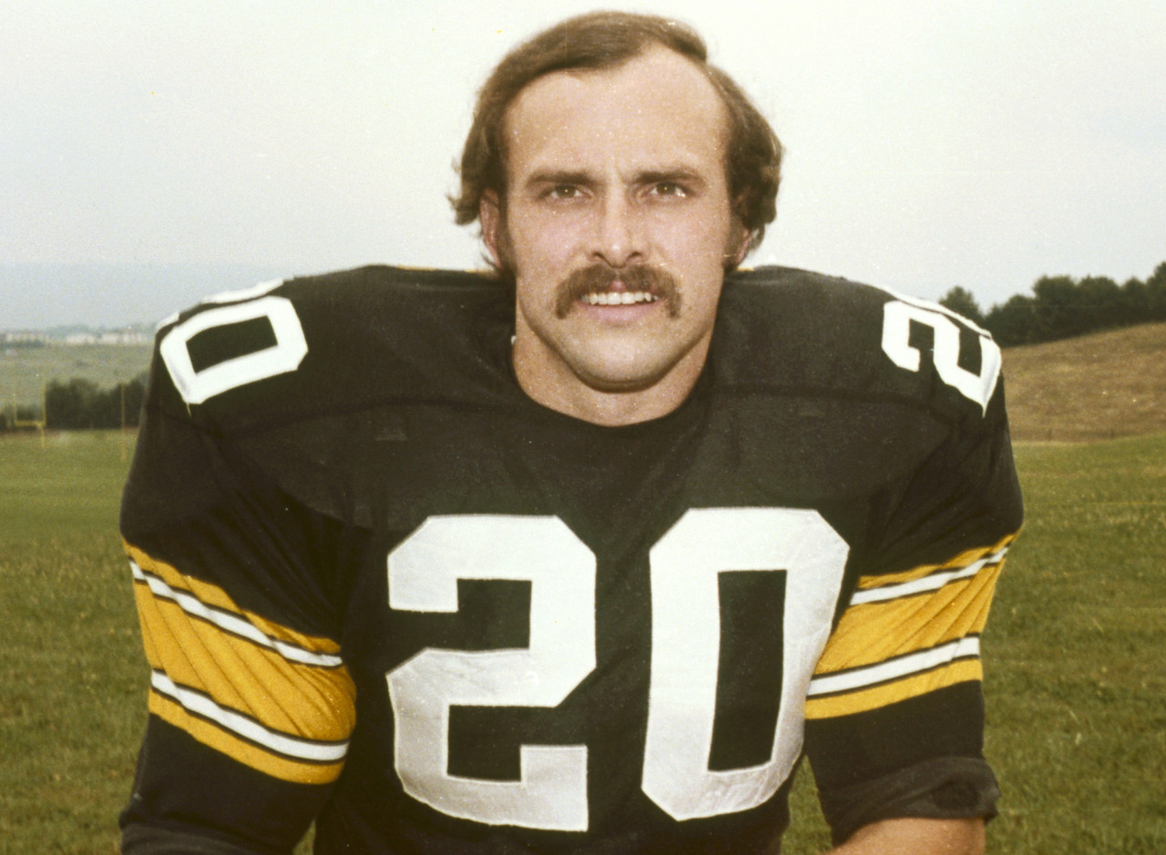 Rocky Bleier in Fighting Back: The Story of Rocky Bleier (1980)