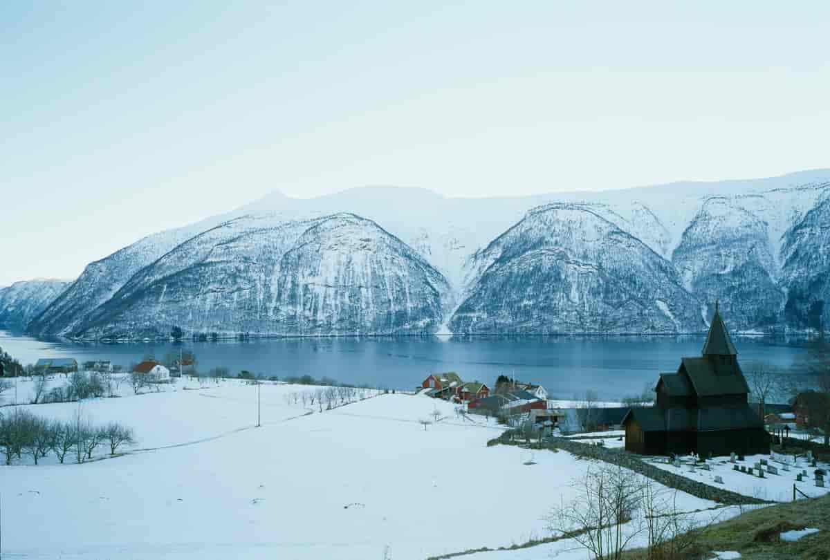 Urnes stavkirke