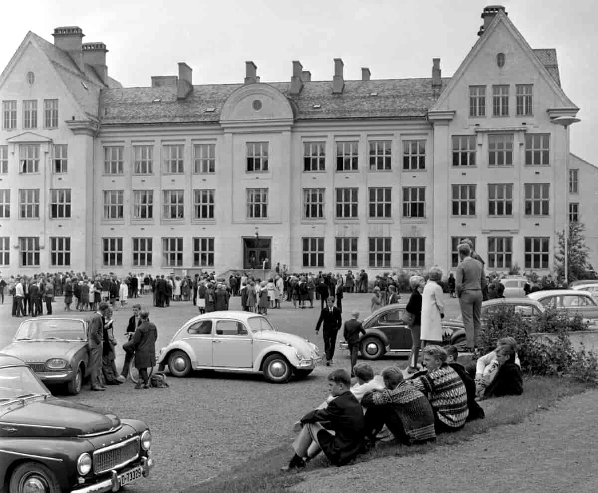 Hamar katedralskole, den gamle bygningen