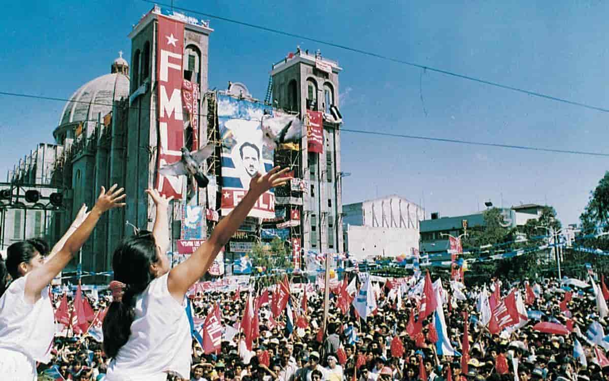 El Salvador (Historie) (foto, fred 1992)