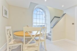 Sandgate Chapel - Self Check In Apartments