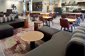 Courtyard By Marriott Houston Intercontinental Airport