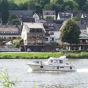 "Ferienhaus An Der Mosel" Apartment Zell an der Mosel Exterior photo