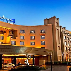 Radisson Blu Plaza Delhi Airport Hotel New Delhi Exterior photo