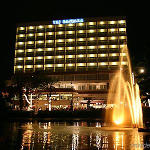 Taj Banjara Hotel Hyderabad Exterior photo