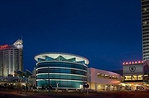 Caesars Windsor Hotel And Casino Exterior photo