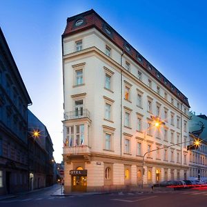 Exe City Park Hotel Praga Exterior photo