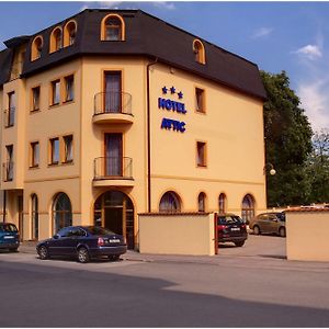 Attic Hotel Prague Exterior photo