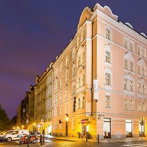 Myo Hotel Caruso Praga Exterior photo