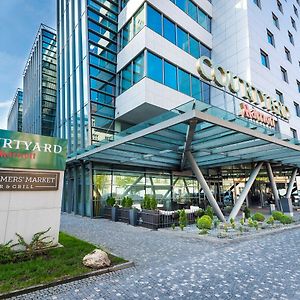 Courtyard By Marriott Prague City Hotel Exterior photo