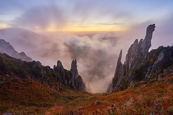 Shpytsi peak in Chornohora mountain range in Western Ukraine by User:Ryzhkov Oleksandr