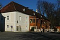 oewiki:Datei:Klostergasthof Heiiligenkreuz.jpg