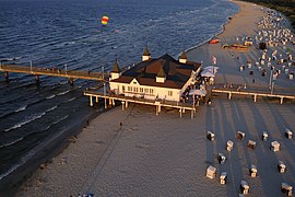 Kite, Pier in Ahlbeck, Usedom