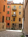 Bologna - Caratteristico cortile del centro storico