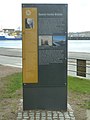 osmwiki:File:Info-Stele Gustav-Garbe-Brücke.JPG