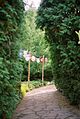 English: Lanterns along a path in the Jardin botanique de Montréal