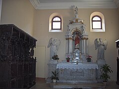 Side chapel