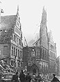 Historisches Rathaus nach Bombentreffern im Oktober 1944