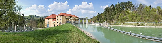 Feed of river power plant Muehltal close to Munich