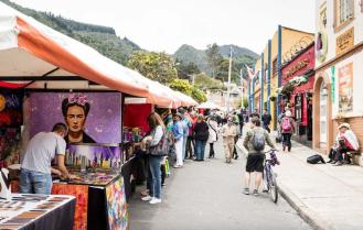 Descubra la  Plaza Fundacional de Usaquén: un destino gastronómico imperdible en Bogotá