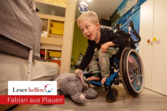 Fabian würde sich in seinem Kinderzimmer gern selbstständiger bewegen, dafür müsste das Zimmer aber behindertengerechter ausgestattet sein.